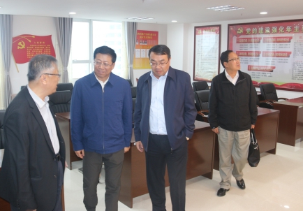 青海省副省長、省國資委黨委書記、主任王黎明，蒞臨省物產(chǎn)集團調(diào)研指導(dǎo)工作
